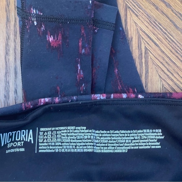 Victoria's SECRET NWT Cropped Leggings Sx Small - Picture 7 of 9